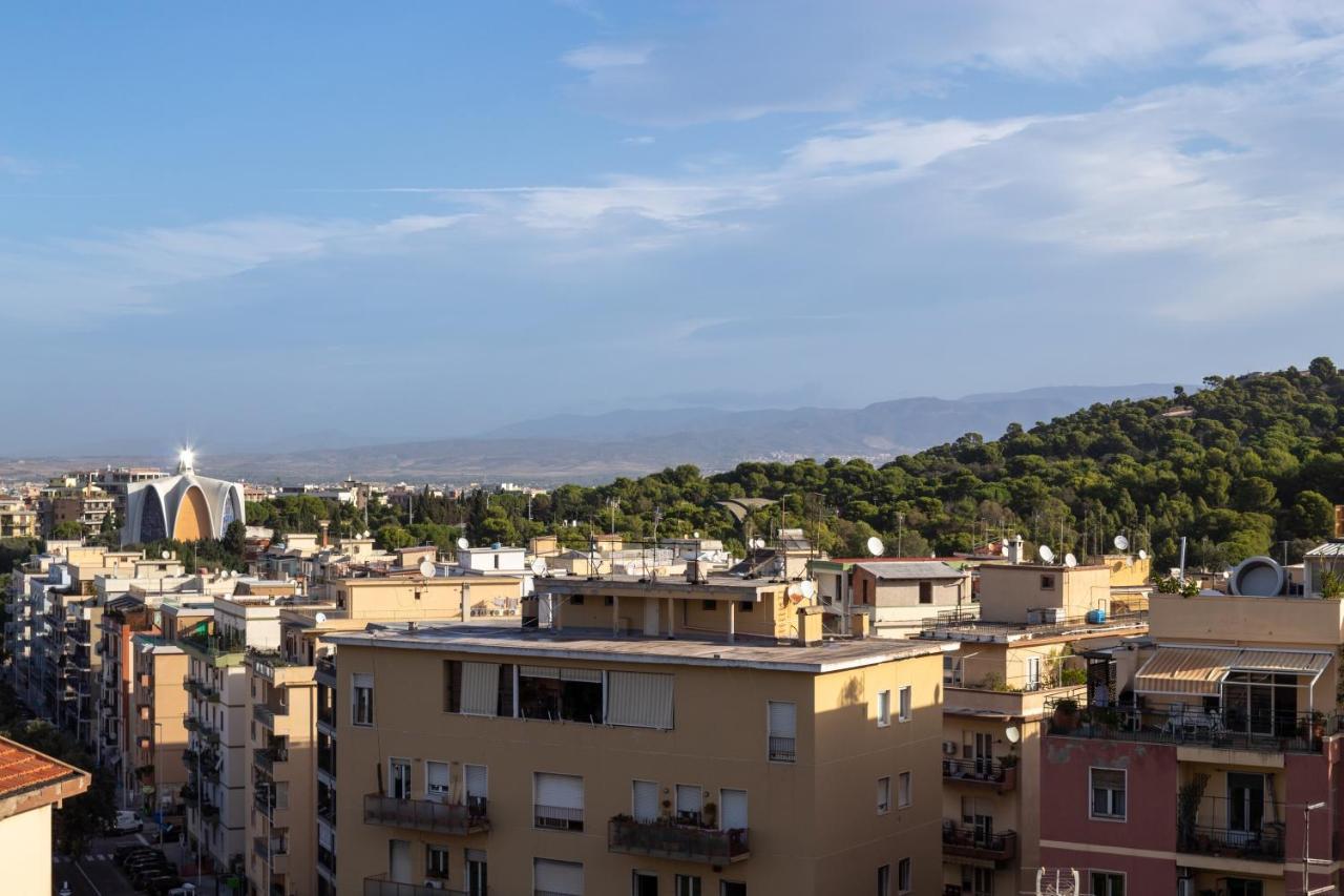 Terrazza61 - Appartamento Con Vista Spettacolare Sulla Citta Di カリアリ エクステリア 写真